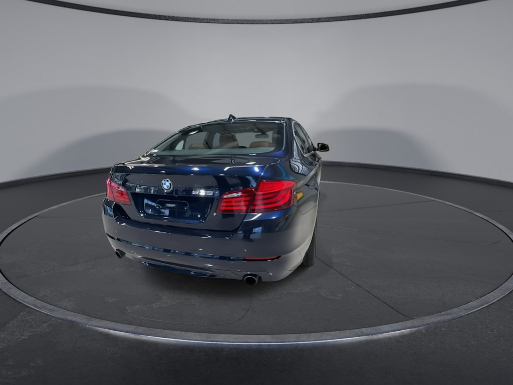 Thumbnail: 2012 BMW 5 Series - 25