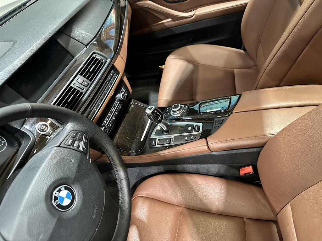 Thumbnail: 2012 BMW 5 Series - 33