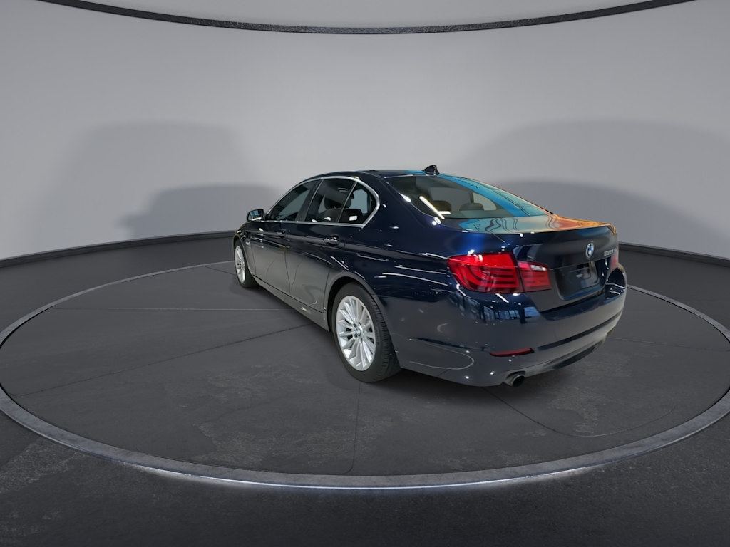 Thumbnail: 2012 BMW 5 Series - 23