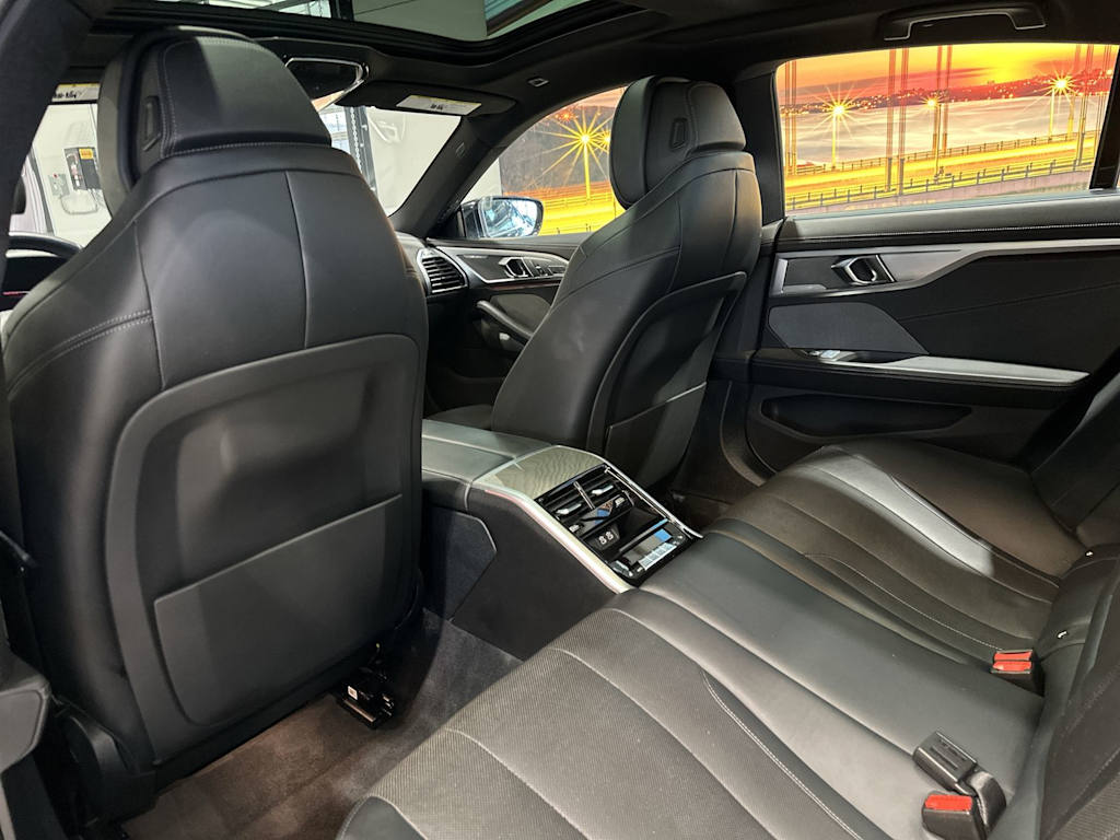 Thumbnail: 2020 BMW 8 Series - 13