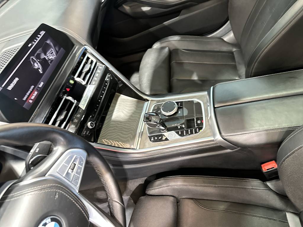 Thumbnail: 2020 BMW 8 Series - 14