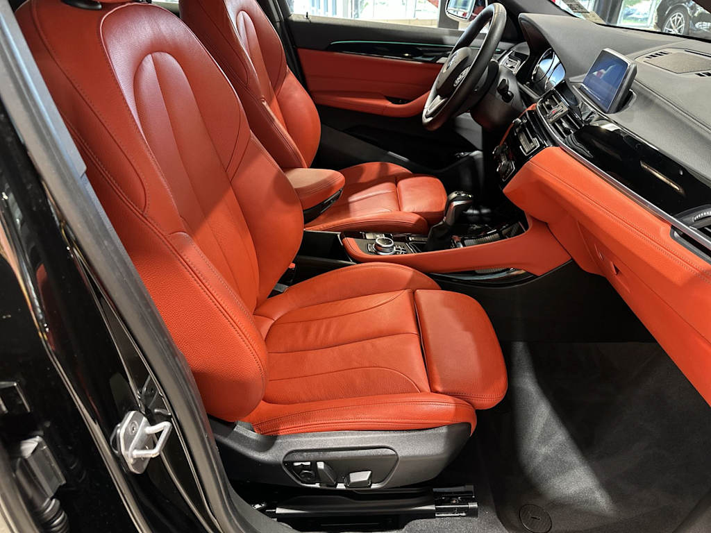 Thumbnail: 2018 BMW X2 - 12
