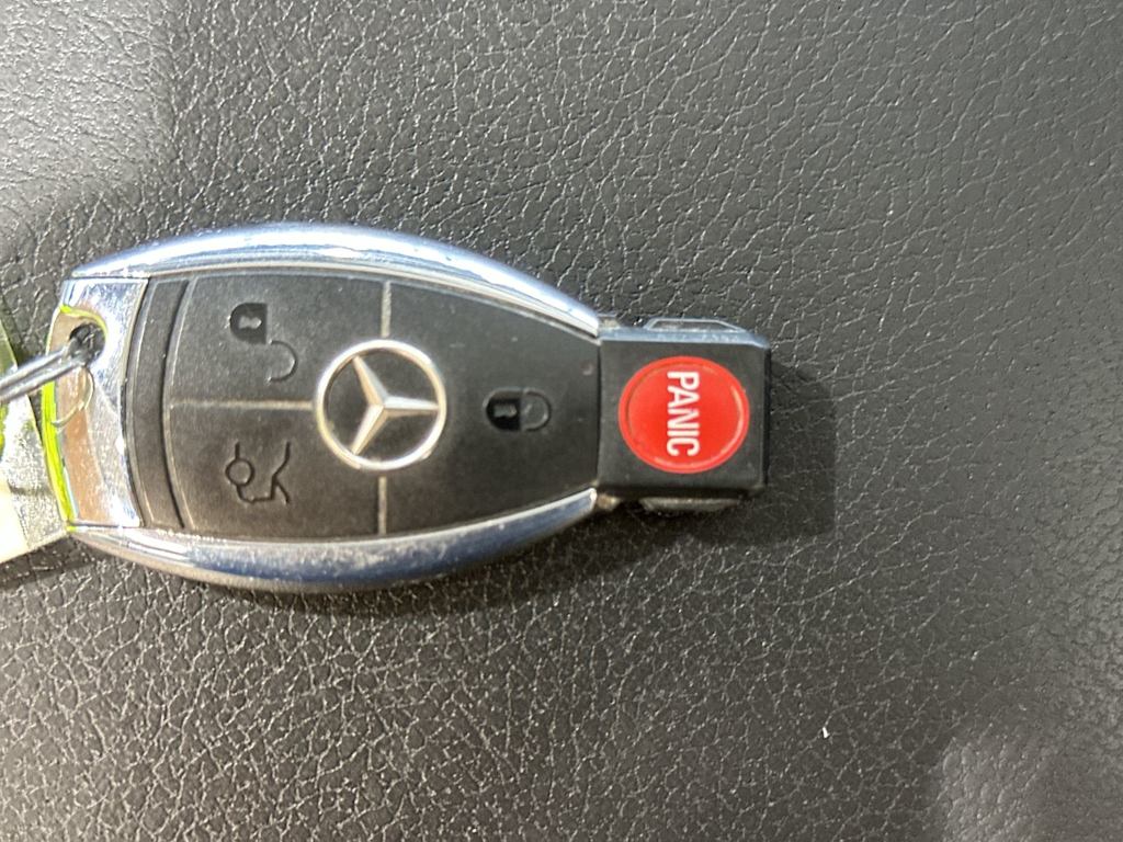 Thumbnail: 2008 Mercedes-Benz E-Class - 17
