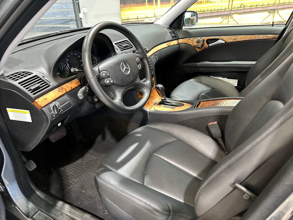 Thumbnail: 2008 Mercedes-Benz E-Class - 11
