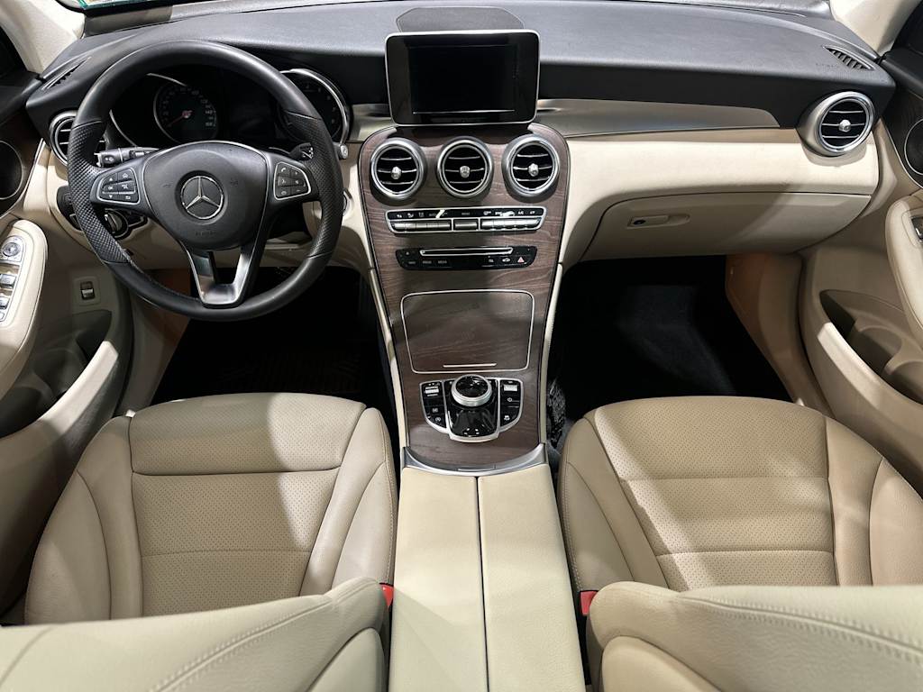 Thumbnail: 2019 Mercedes-Benz GLC - 2