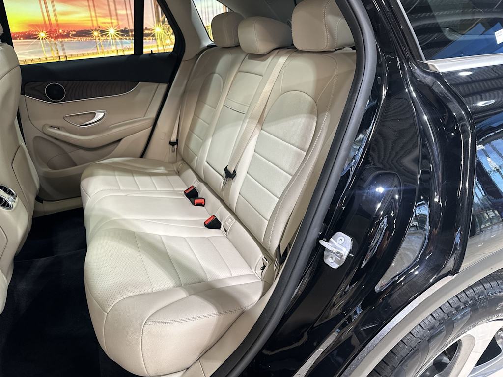 Thumbnail: 2019 Mercedes-Benz GLC - 30
