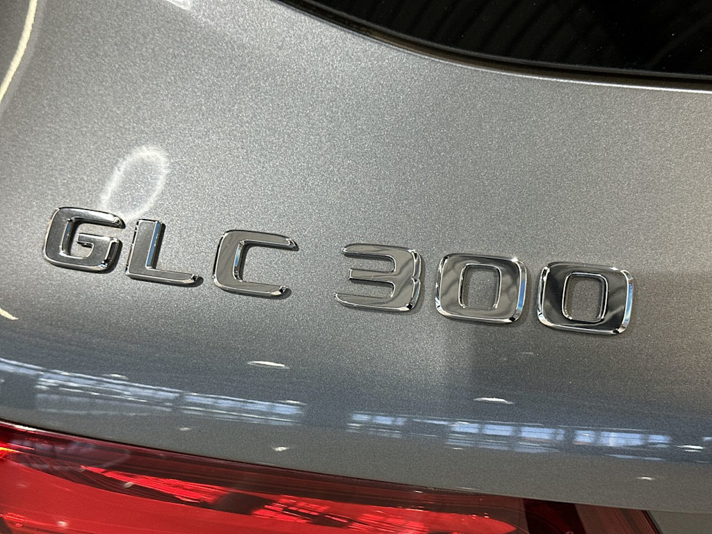 Thumbnail: 2018 Mercedes-Benz GLC - 7