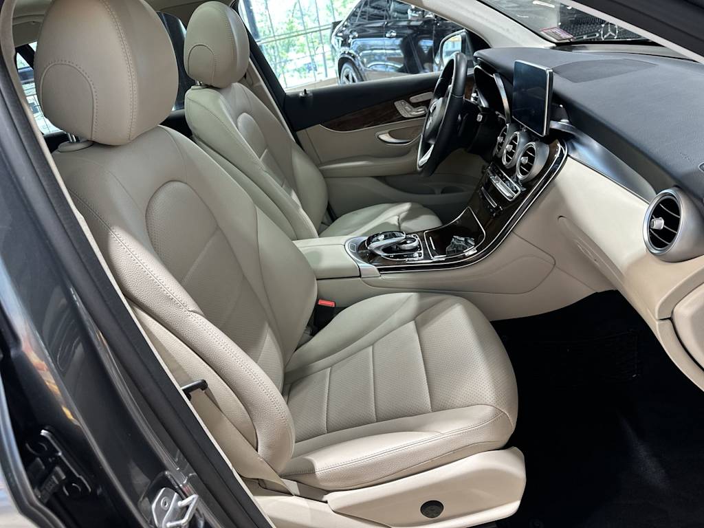 Thumbnail: 2018 Mercedes-Benz GLC - 12