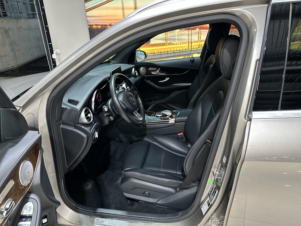 Thumbnail: 2019 Mercedes-Benz GLC - 11