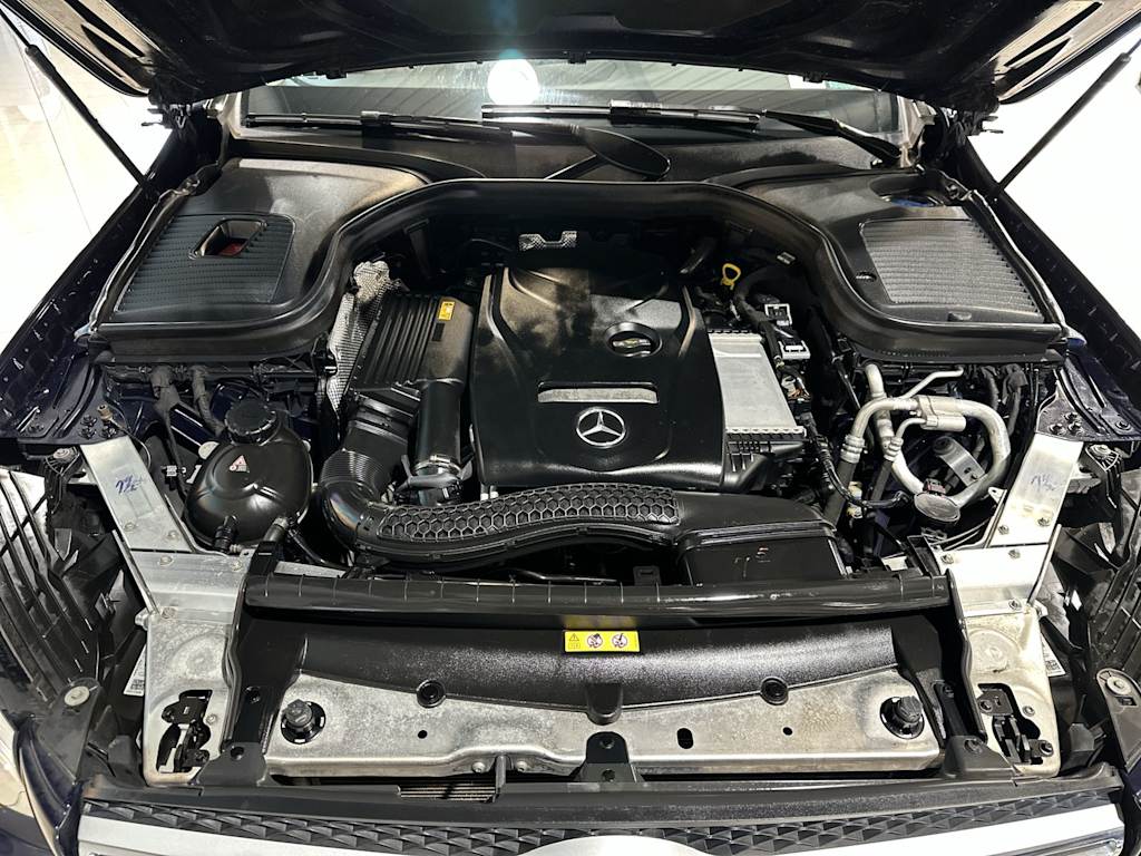 Thumbnail: 2018 Mercedes-Benz GLC - 9