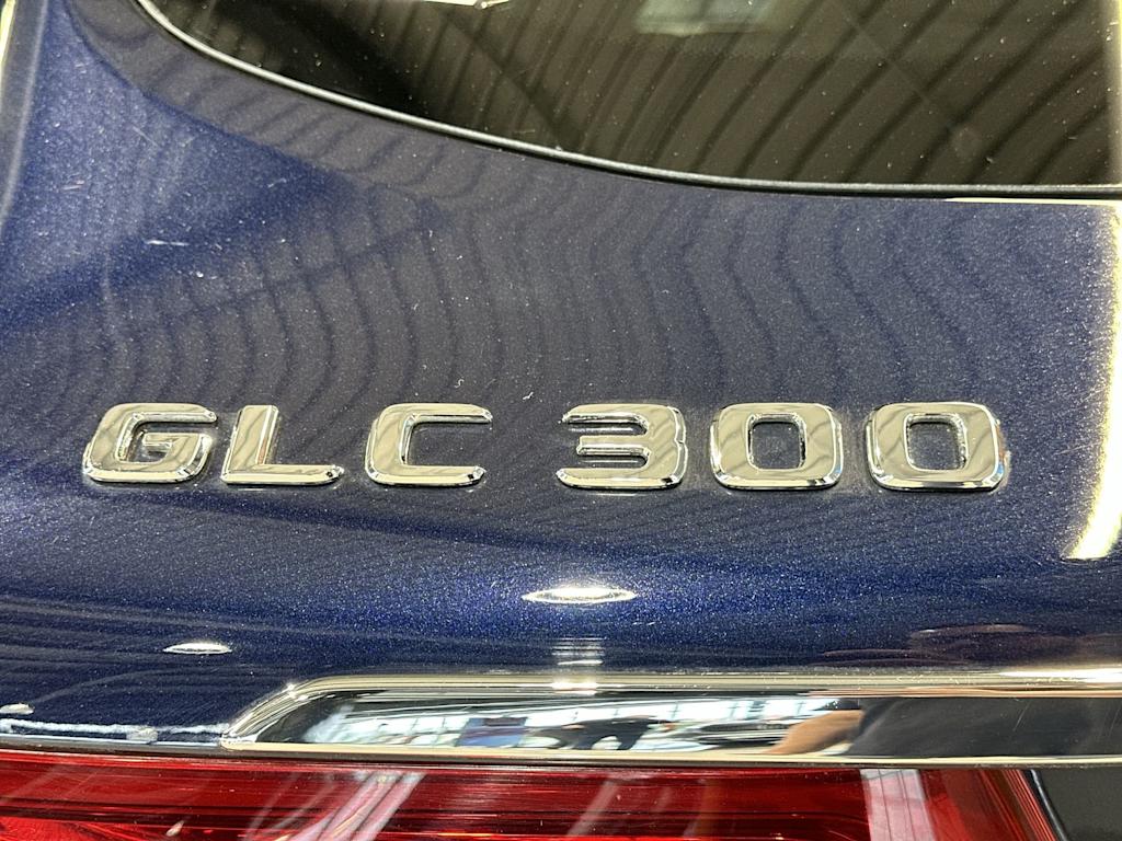 Thumbnail: 2018 Mercedes-Benz GLC - 7