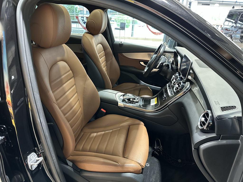 Thumbnail: 2019 Mercedes-Benz GLC - 32