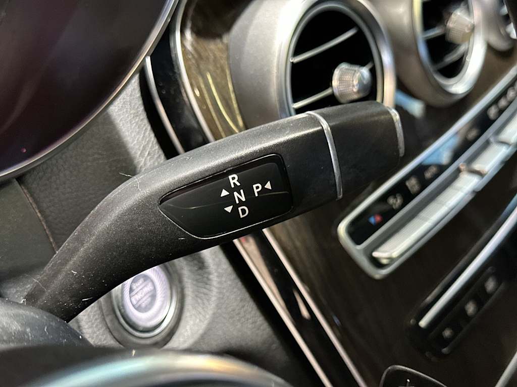 Thumbnail: 2020 Mercedes-Benz GLC - 33