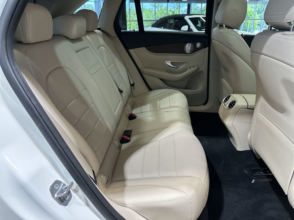 Thumbnail: 2020 Mercedes-Benz GLC - 30