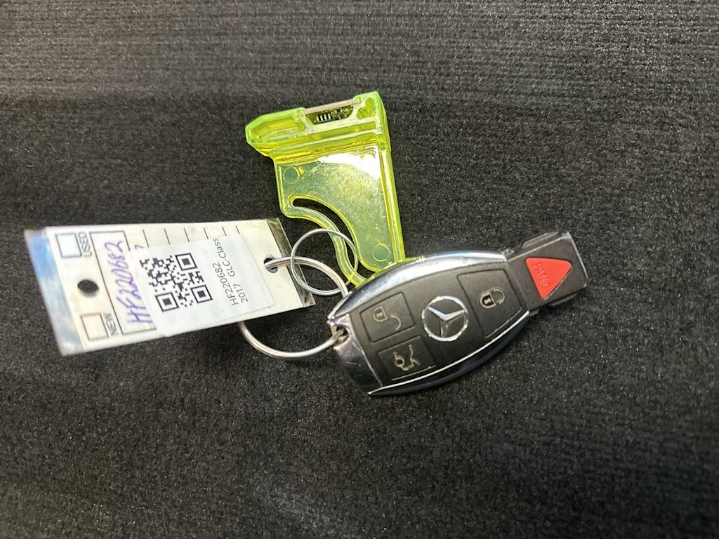 Thumbnail: 2017 Mercedes-Benz GLC - 17