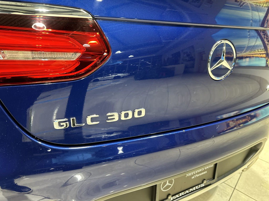 Thumbnail: 2017 Mercedes-Benz GLC - 7