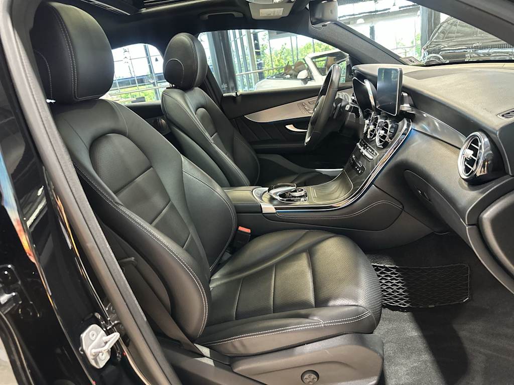 Thumbnail: 2019 Mercedes-Benz GLC - 32