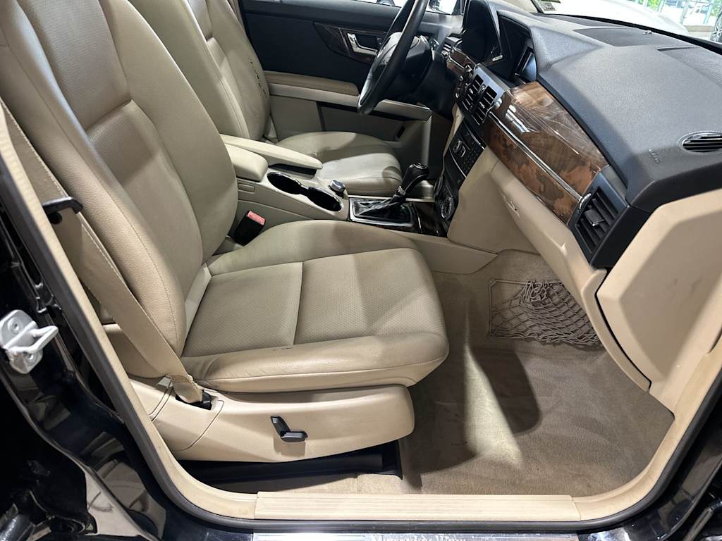 Thumbnail: 2011 Mercedes-Benz GLK - 11