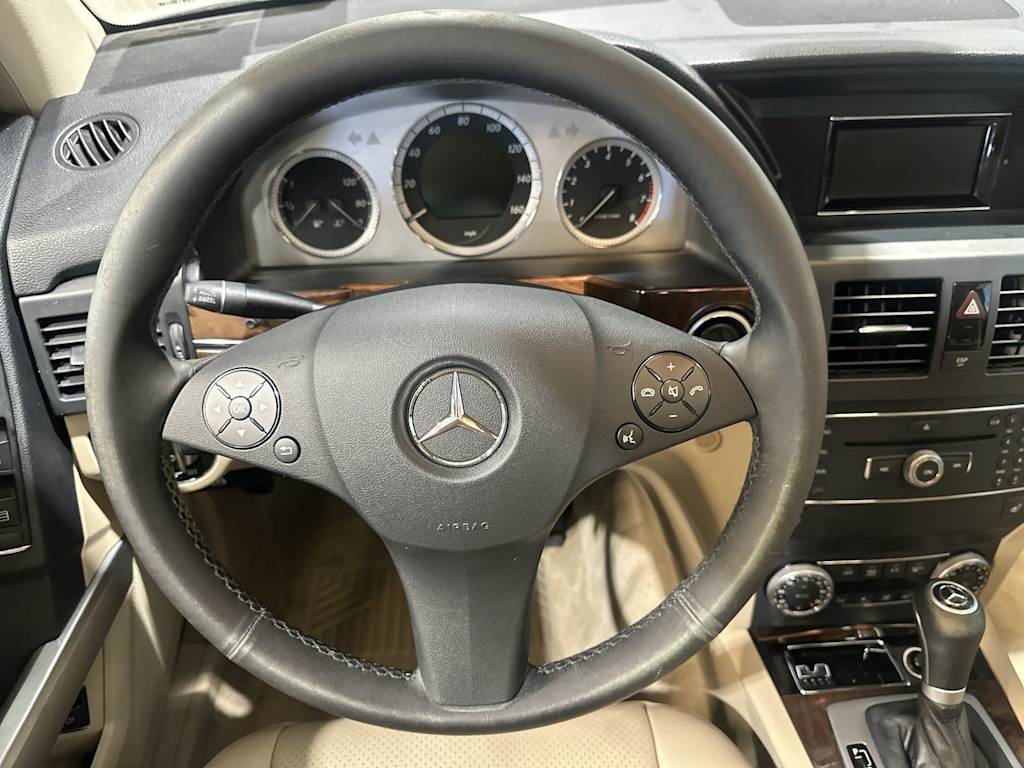Thumbnail: 2010 Mercedes-Benz GLK - 10