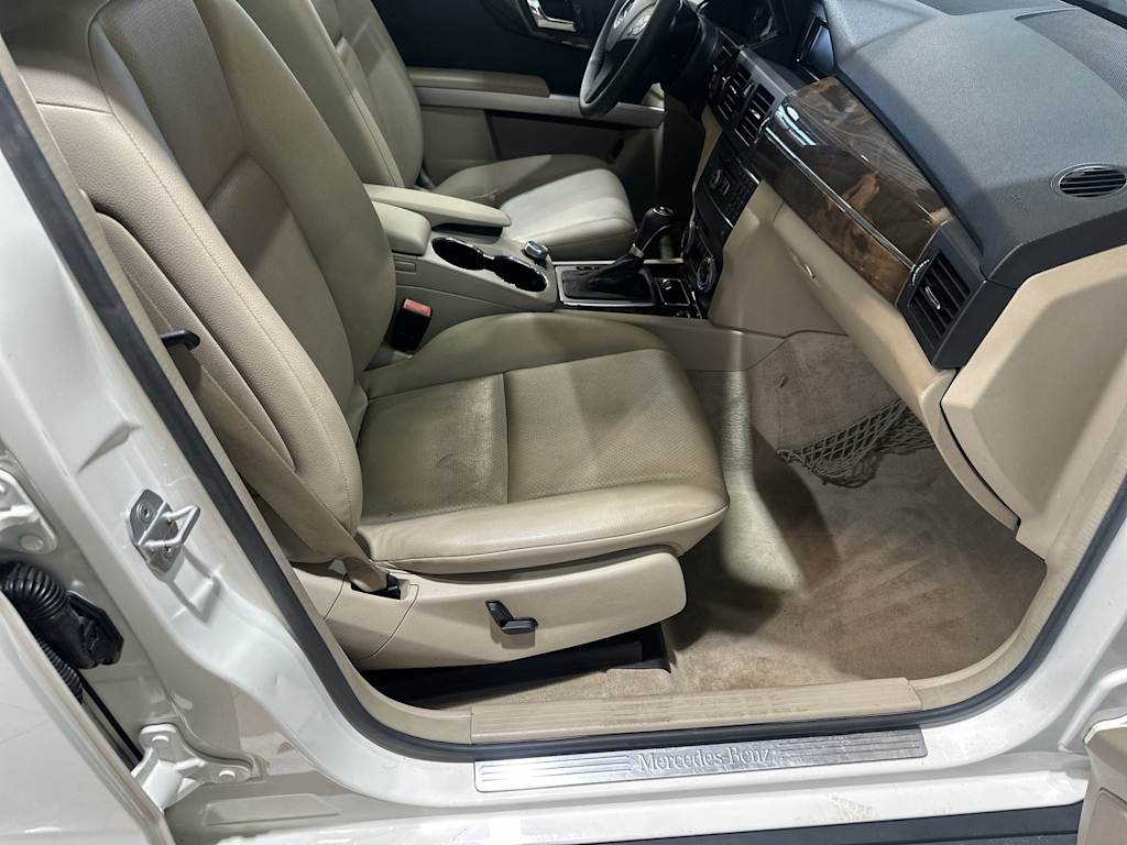 Thumbnail: 2010 Mercedes-Benz GLK - 12