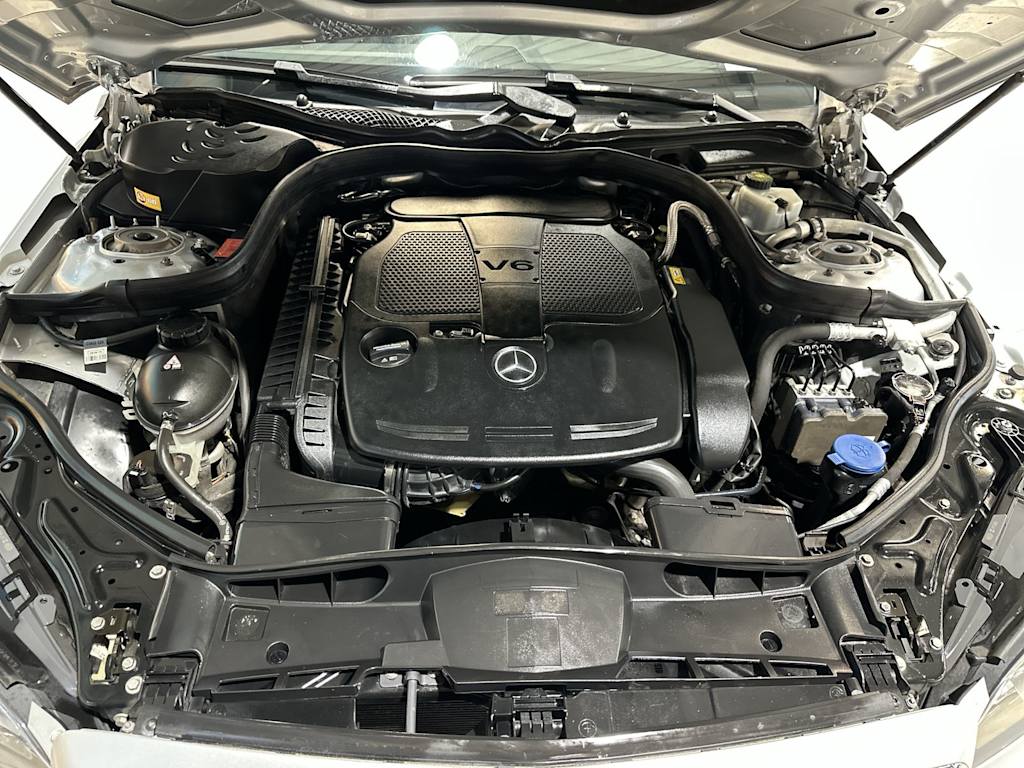 Thumbnail: 2016 Mercedes-Benz E-Class - 9