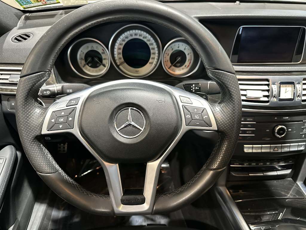 Thumbnail: 2016 Mercedes-Benz E-Class - 10