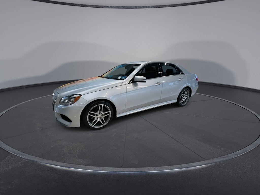 Thumbnail: 2016 Mercedes-Benz E-Class - 19