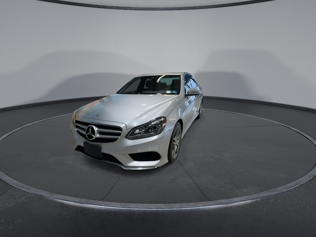 Thumbnail: 2016 Mercedes-Benz E-Class - 18