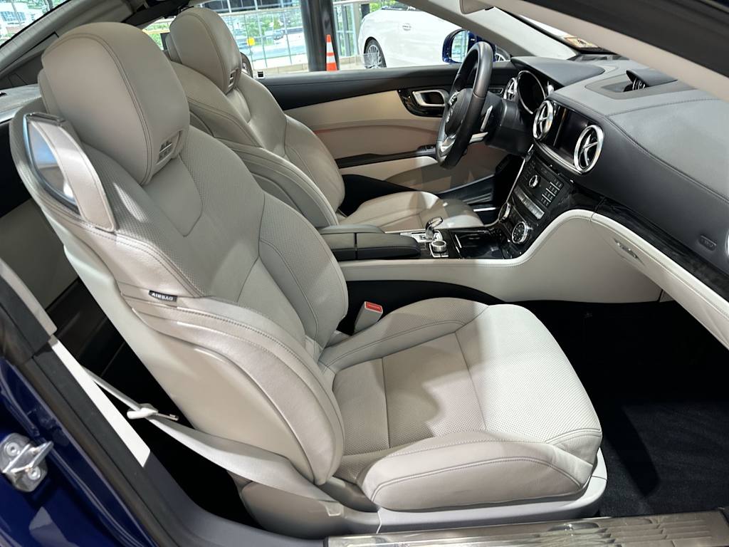 Thumbnail: 2019 Mercedes-Benz SL-Class - 32