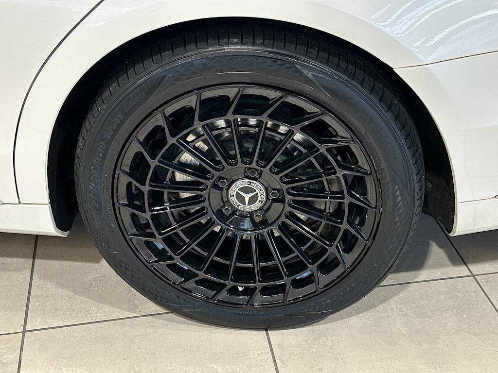 Thumbnail: 2017 Mercedes-Benz S-Class - 8