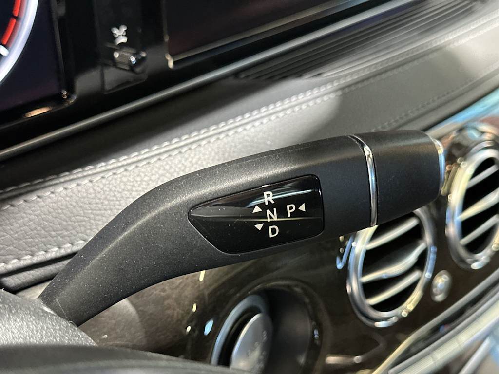 Thumbnail: 2016 Mercedes-Benz S-Class - 32