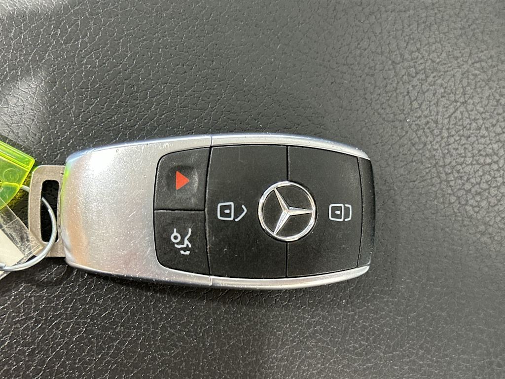 Thumbnail: 2020 Mercedes-Benz C-Class - 18