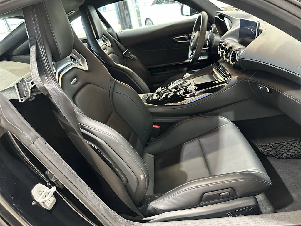 Thumbnail: 2016 Mercedes-Benz AMG GT - 32