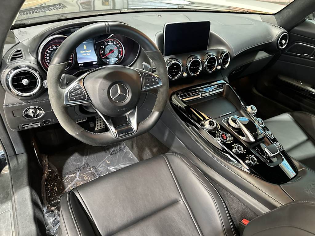 Thumbnail: 2016 Mercedes-Benz AMG GT - 2