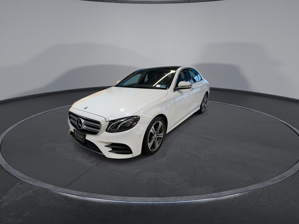 Thumbnail: 2017 Mercedes-Benz E-Class - 20