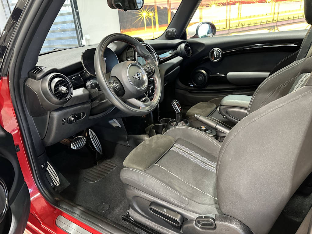 Thumbnail: 2021 MINI Cooper - 11