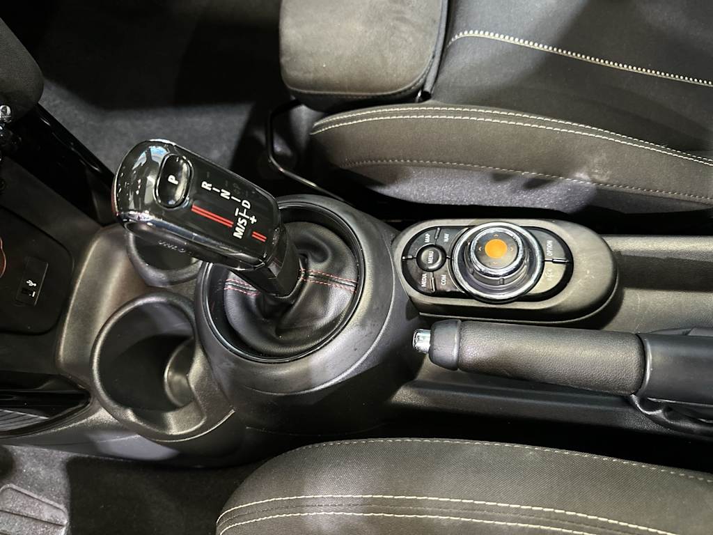 Thumbnail: 2021 MINI Cooper - 15