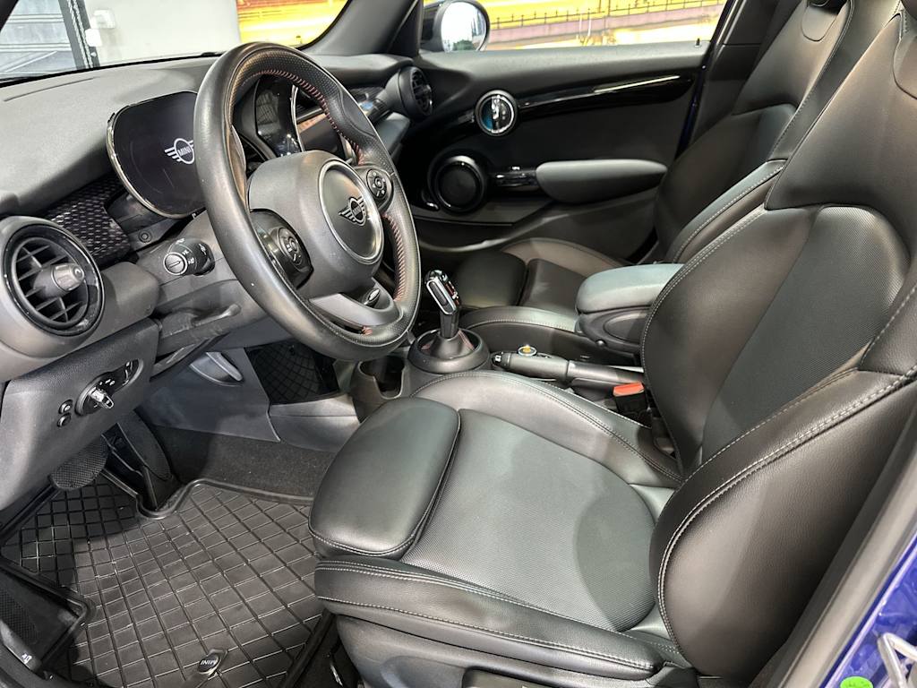 Thumbnail: 2021 MINI Cooper - 11