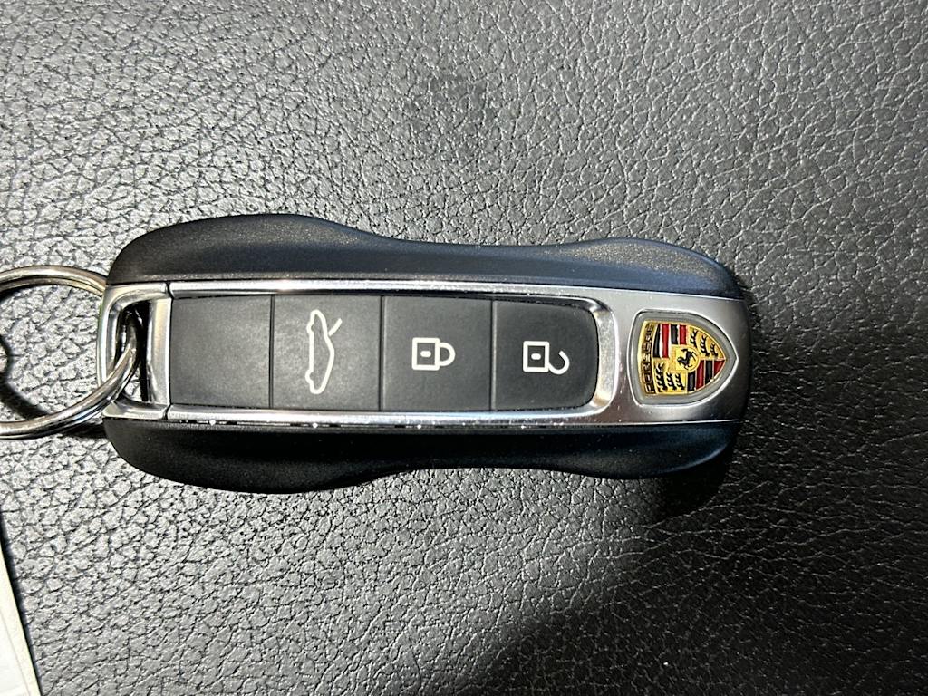 Thumbnail: 2021 Porsche 911 - 13