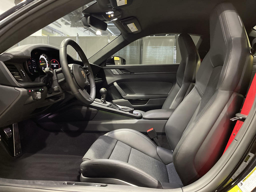 Thumbnail: 2023 Porsche 911 - 10