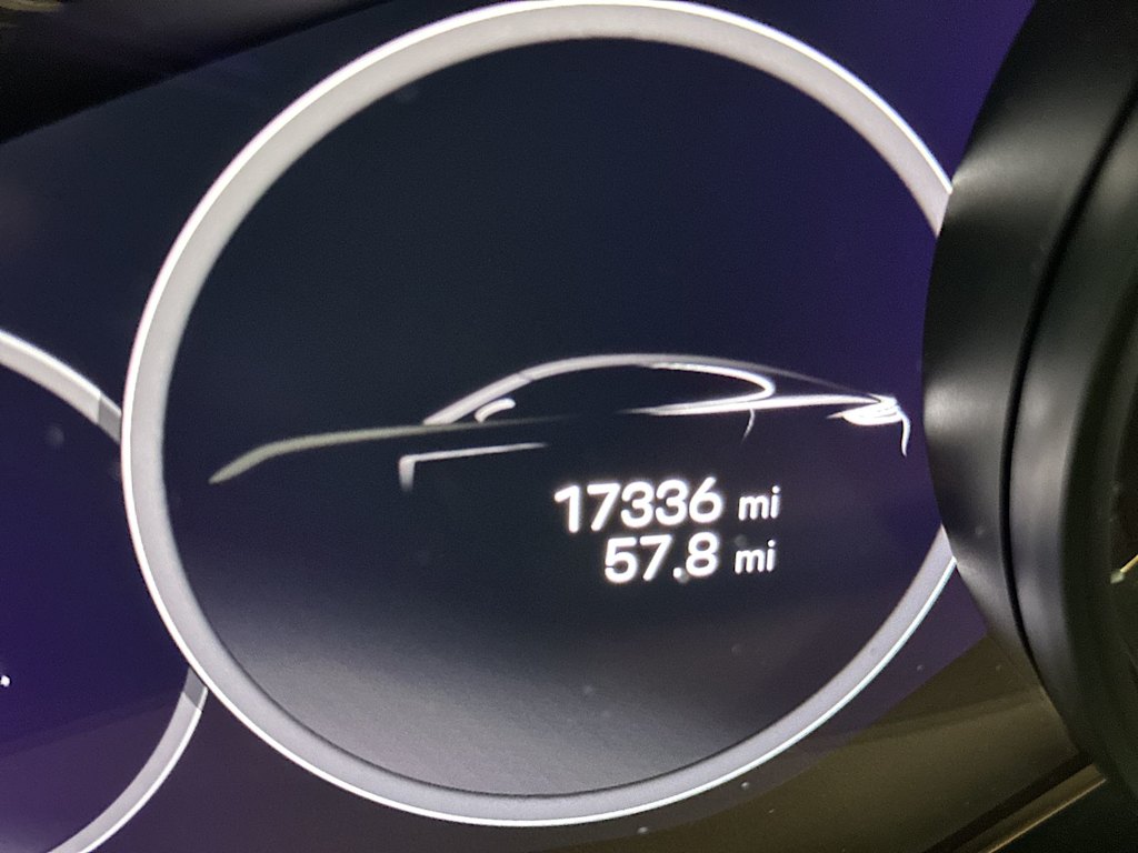 Thumbnail: 2023 Porsche Panamera - 14