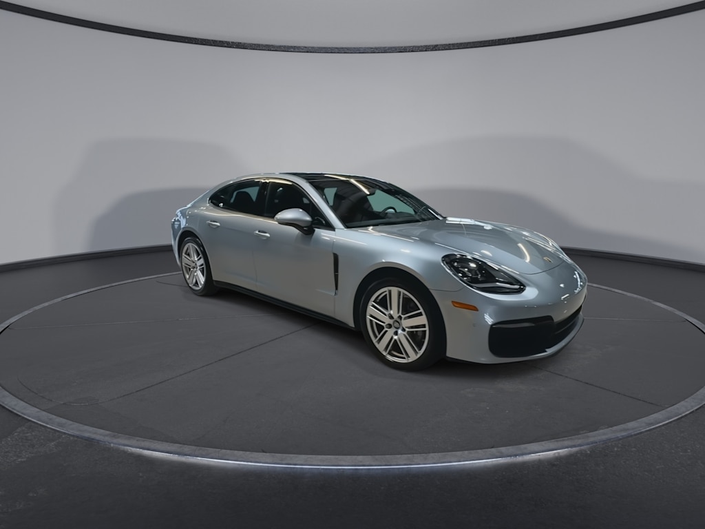 Thumbnail: 2023 Porsche Panamera - 7