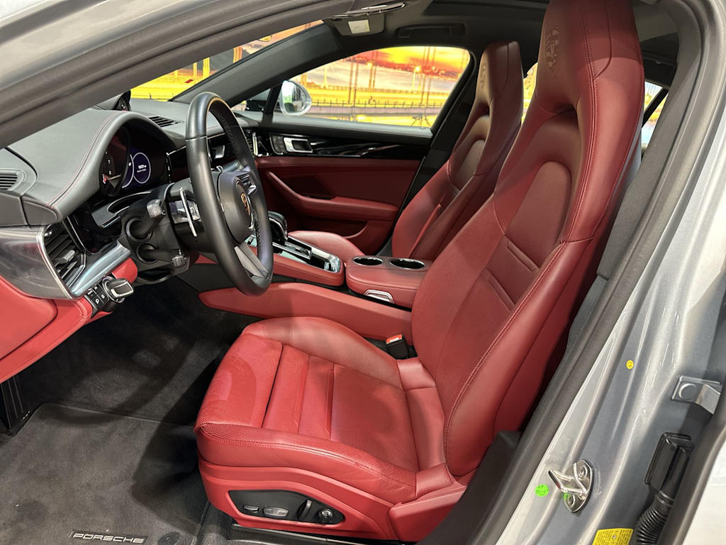 Thumbnail: 2023 Porsche Panamera - 12