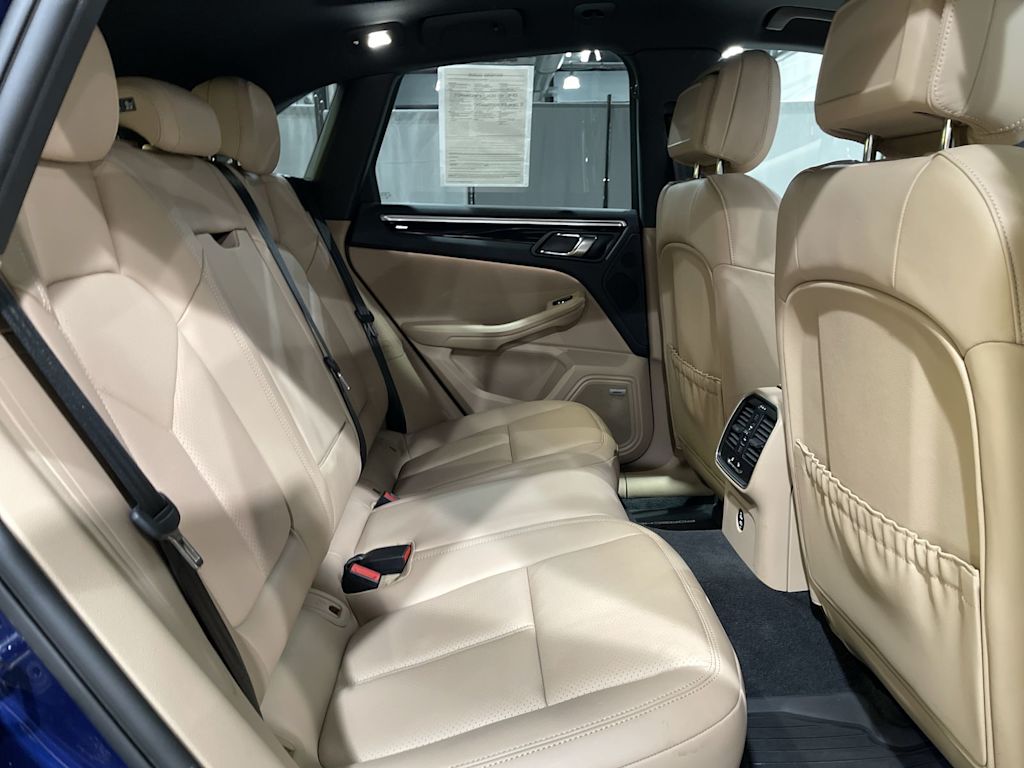 Thumbnail: 2024 Porsche Macan - 31