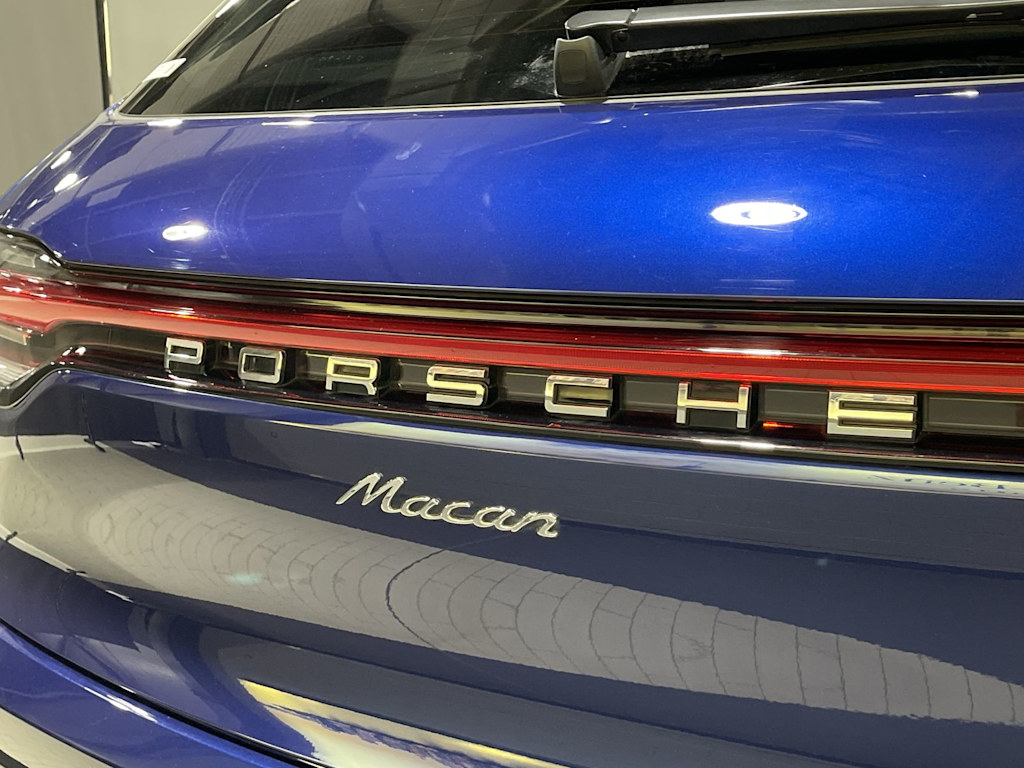 Thumbnail: 2024 Porsche Macan - 7