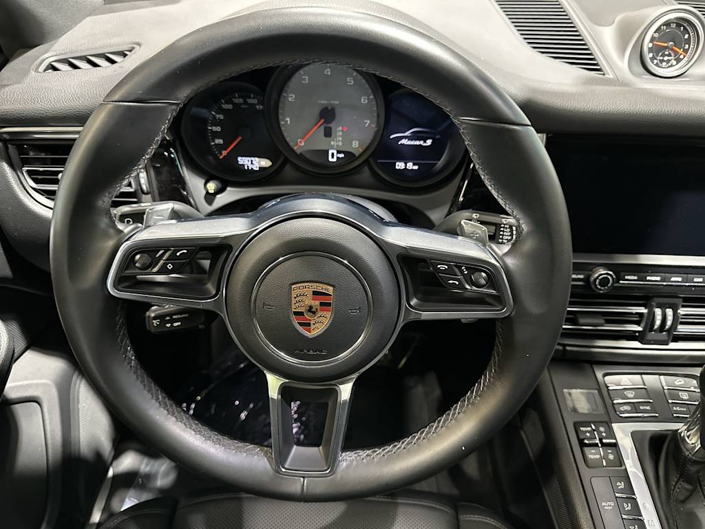 Thumbnail: 2020 Porsche Macan - 10