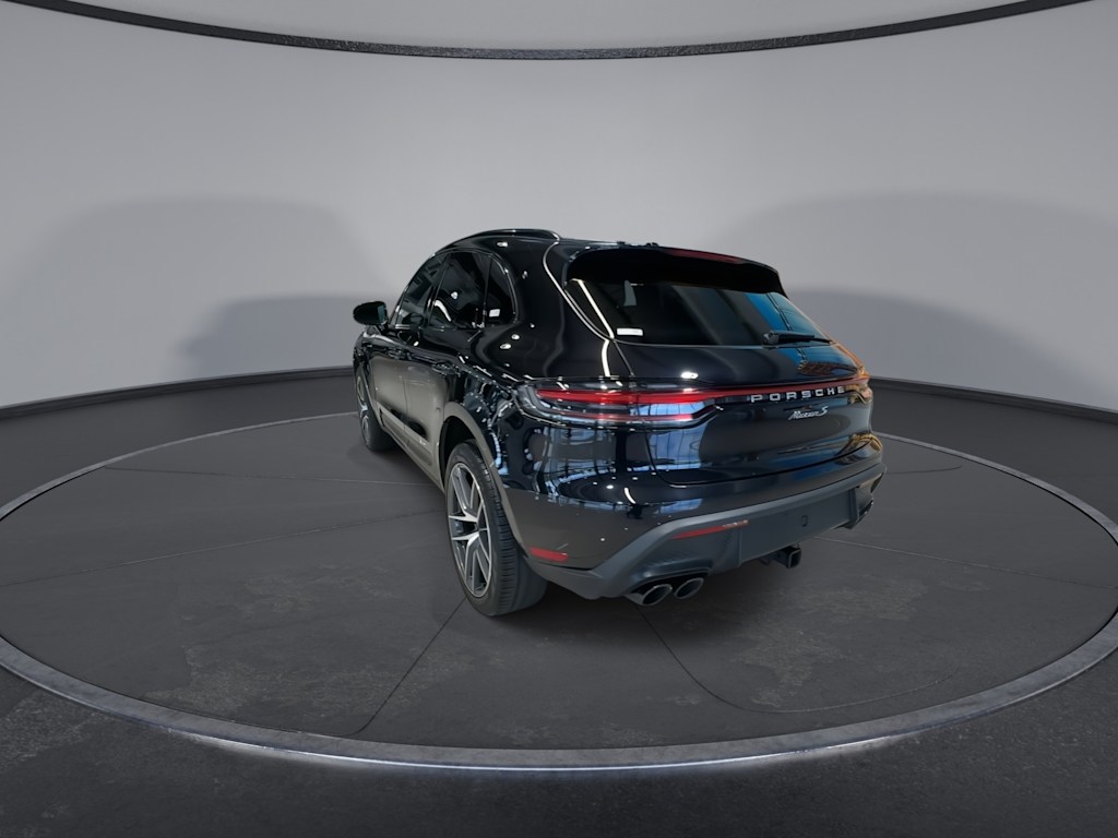 Thumbnail: 2024 Porsche Macan - 5