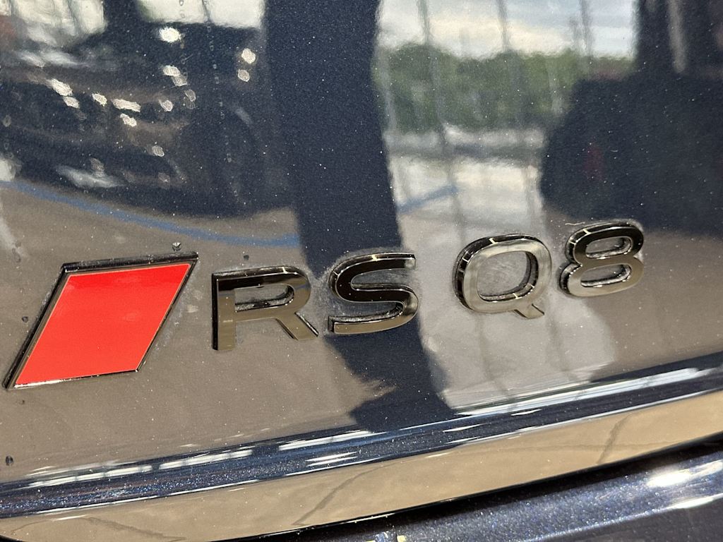 Thumbnail: 2025 Audi RS Q8 - 7