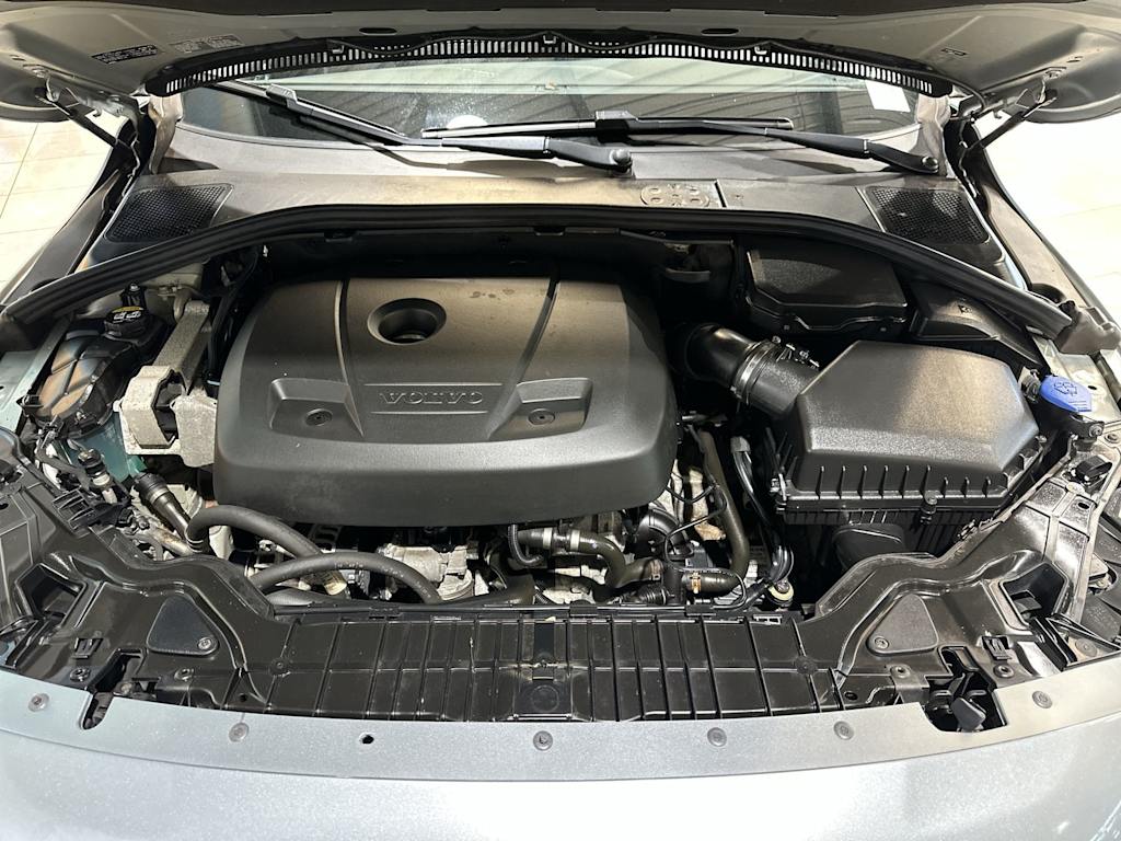Thumbnail: 2017 Volvo S60 - 9