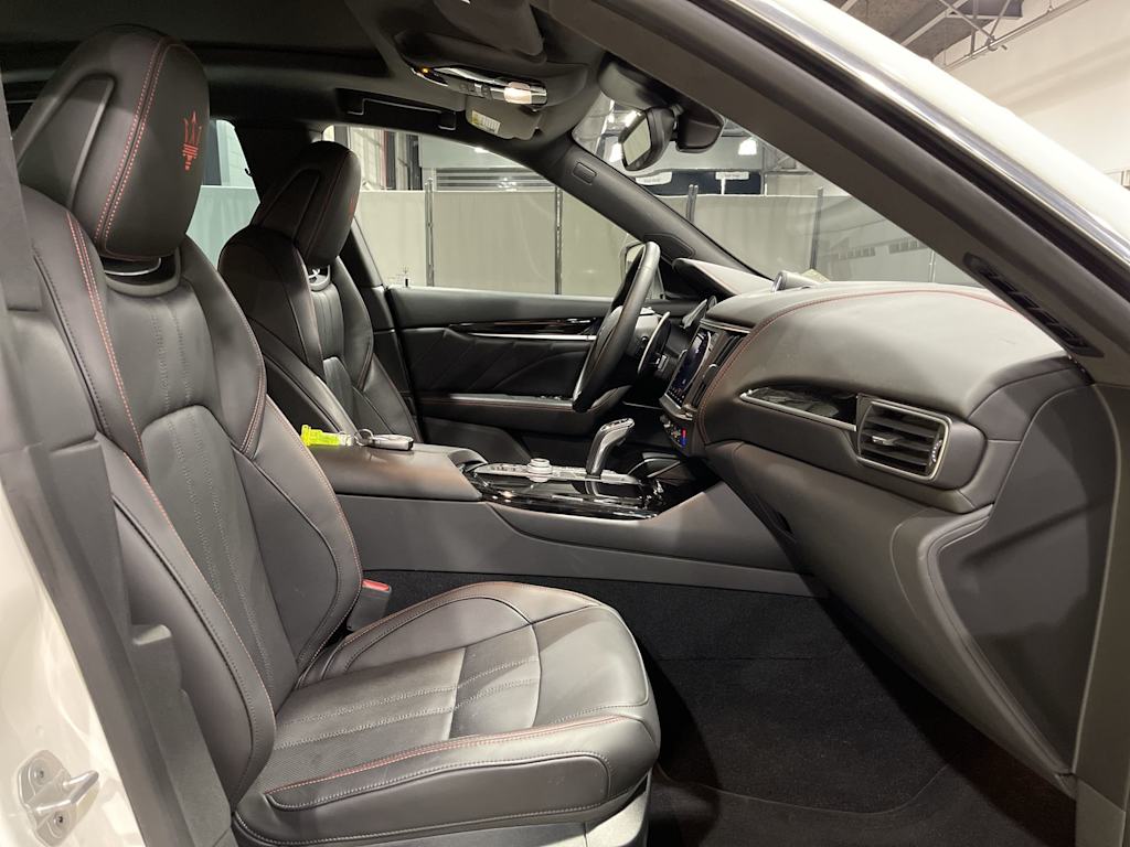 Thumbnail: 2024 Maserati Levante - 33